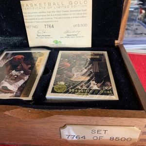 (RARE) O’Neal rookie limited gold set(1992 Classic) factory sealed wood box